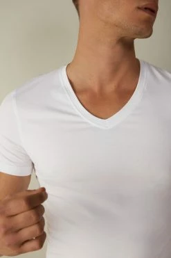 Hot Sale 😀 Intimissimi Men V-neck T-shirt In Stretch Supima® Cotton White 🔔