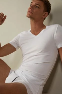 Hot Sale 😀 Intimissimi Men V-neck T-shirt In Stretch Supima® Cotton White 🔔 -Deals Pajamas Store CMU12B001 M