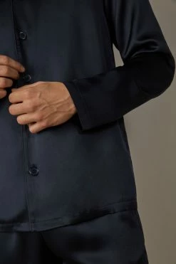 Flash Sale ⭐ Intimissimi Men Long Silk Piped Pajamas Midnight Green 🤩