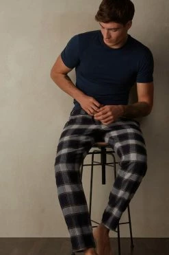 Best deal ๐ฅ Intimissimi Men Long Pants In Brushed Cloth With Heathered Tartan Pattern White/blue Herringbone Tartan Print ๐ 9 Best deal ๐ฅ Intimissimi Men Long Pants In Brushed Cloth With Heathered Tartan Pattern White/blue Herringbone Tartan Print ๐ -Deals Pajamas Store PUL396094J M